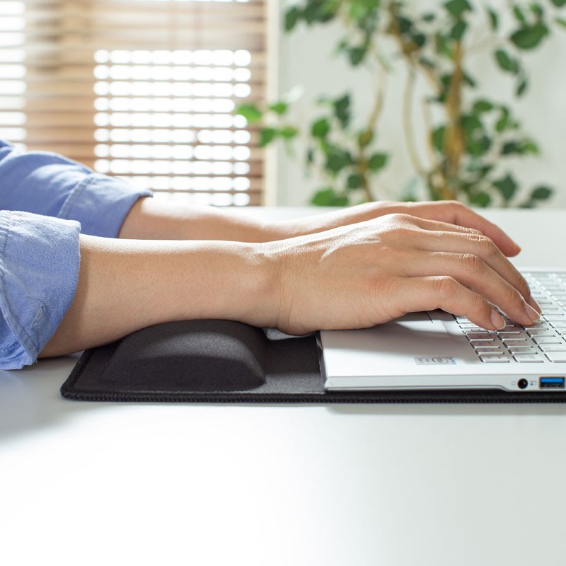 山业 SANWA SUPPLY 200-MPD022S 鼠标垫 大尺寸带碗托 32*36cm 黑色 计价单位:个