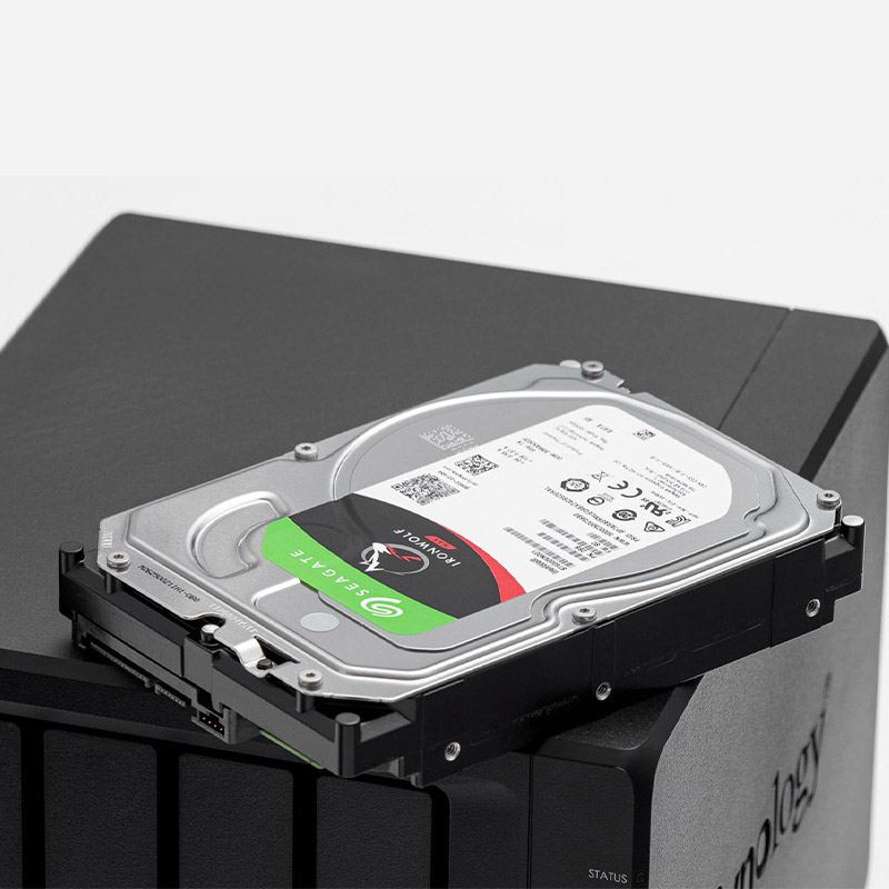 希捷 Seagate ST12000VN0008 硬盘 12TB 256MB 7200RPM 网络存储 SATA接口 酷狼IronWolf系列 计价单位:个