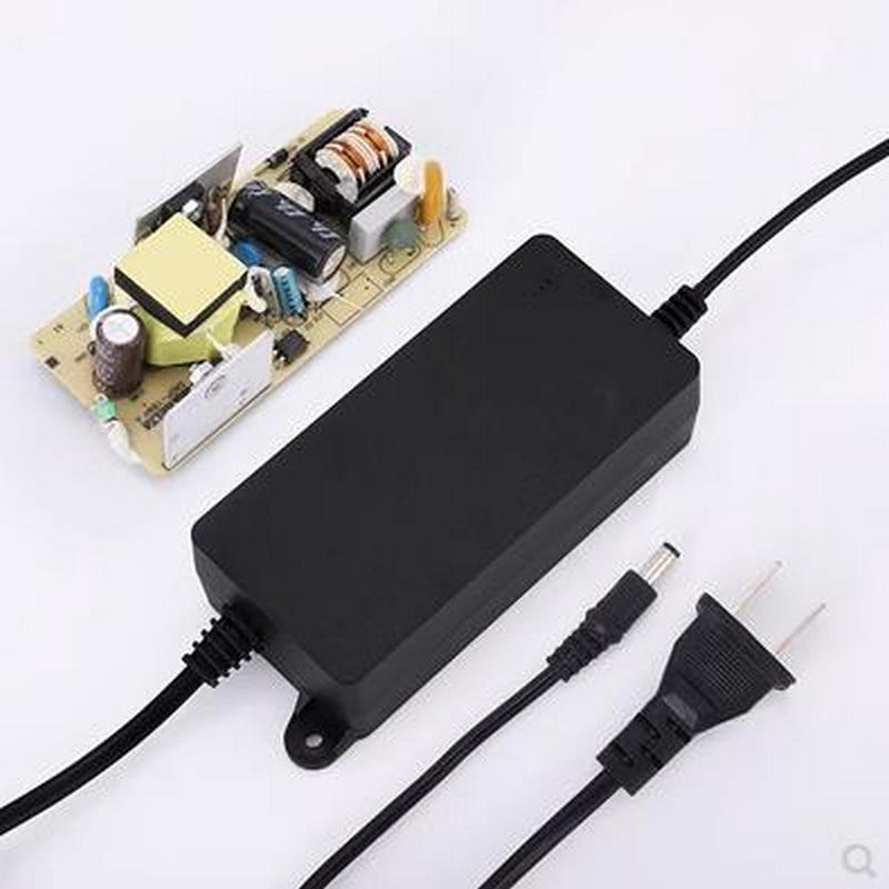 小耳朵  XIK-S-60-12 电源 12V5A 计价单位:个