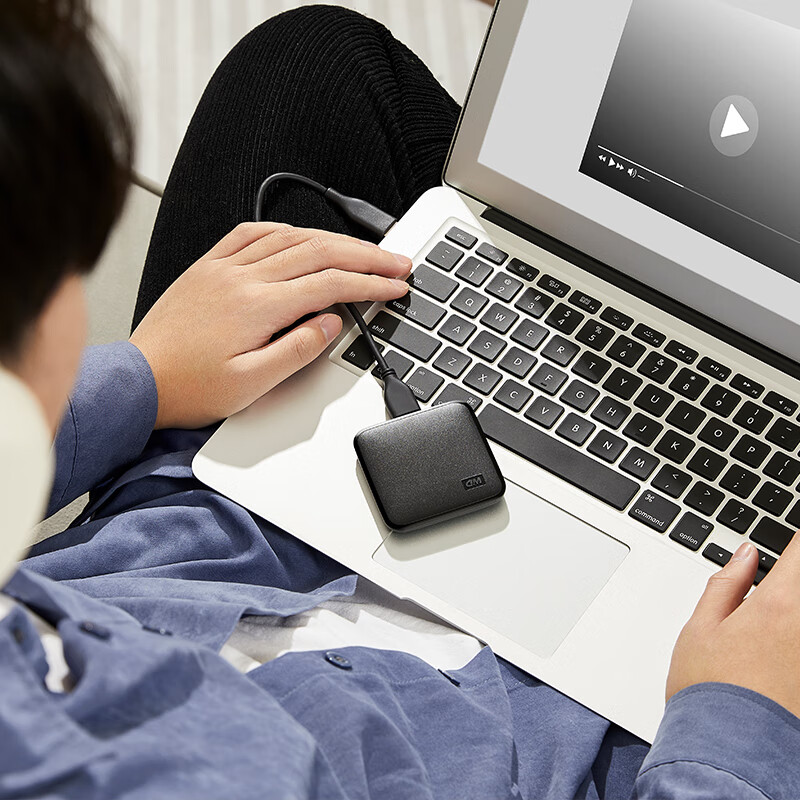 西部数据 WD 2TB 移动固态硬盘 PSSD Elements SE新元素 SSD type-c接口 外接直连手机笔记本电脑两用 计价单位:个