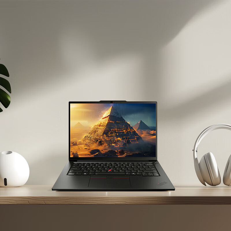 Thinkpad  ThinkPad T14p 笔记本电脑 AI PC 酷睿Ultra9 185H 14.5英寸高性能 64G 2TB 3K RTX4050 21KUA03ACD 计价单位:台